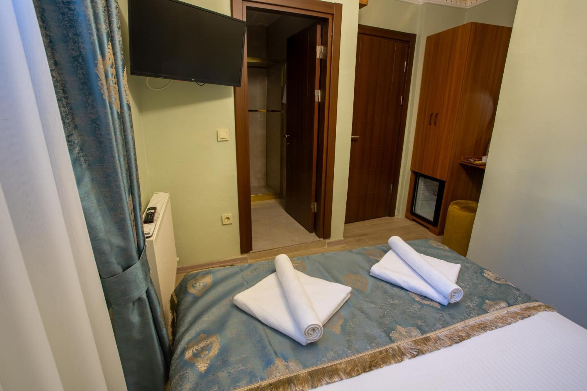 Sayina Hotel Istanboel Buitenkant foto